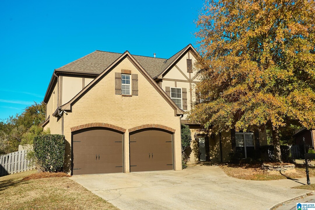 2001 Belvedere Cir in Birmingham, AL - Building Photo