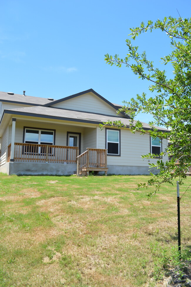 3926 Copper Riv in Bulverde, TX - Building Photo - Building Photo