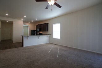 6214 Meadowbank Ln in Colorado Springs, CO - Building Photo - Building Photo