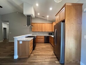 412 Legacy Ln in Chico, CA - Building Photo - Building Photo
