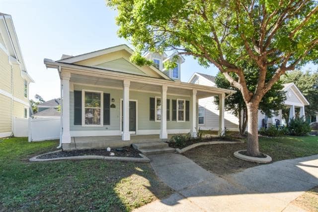 9810 Walnut Hill Dr in Providence Village, TX - Building Photo - Building Photo