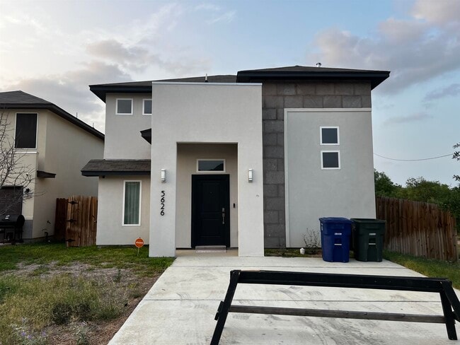 property at 5626 Encanto Dr