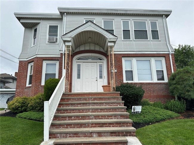 property at 1 Rosemary St
