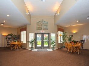 The Park at Emerald Village in Springfield, OR - Foto de edificio - Interior Photo