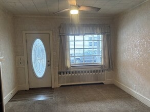 2 S Vine St in Shamokin, PA - Building Photo - Building Photo