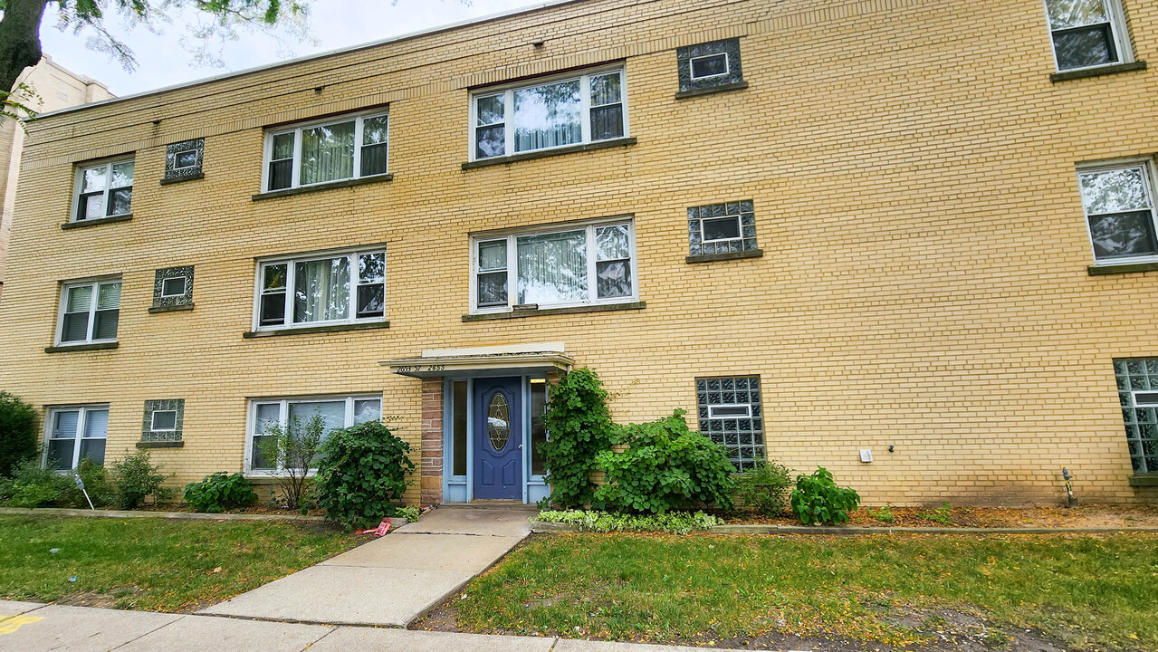 2657 W Carmen Ave, Unit 6 in Chicago, IL - Foto de edificio