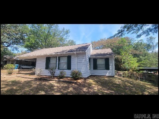 property at 1705 Lilac Cir