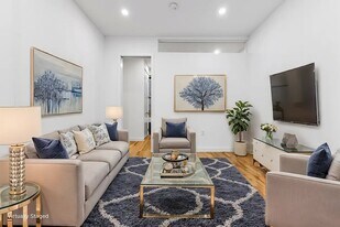 110 9th Ave in New York, NY - Building Photo