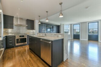 298 Beacon St in Boston, MA - Building Photo - Building Photo