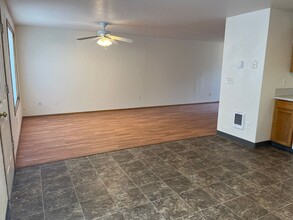 14210 SE 7th Way in Vancouver, WA - Building Photo - Building Photo