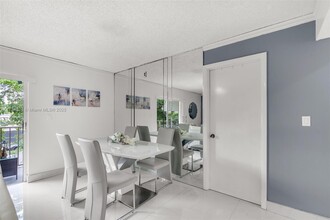 7051 SW 129th Ave in Miami, FL - Building Photo - Building Photo