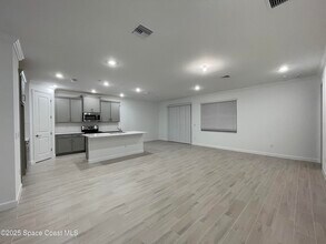 696 Veridian Cir NW in Palm Bay, FL - Building Photo - Building Photo