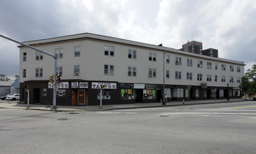 1703-1729 Pleasant St in Fall River, MA - Building Photo - Building Photo