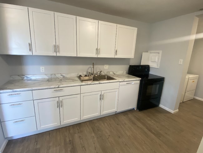 property at 517 S Clark St