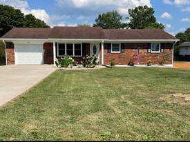 76 Short St in Somerset, KY - Building Photo