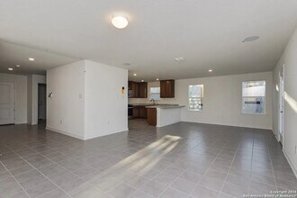4845 Park Gln in Marion, TX - Building Photo - Building Photo