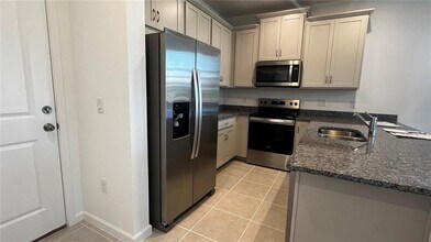 3176 Gardenia Reserve St in Apopka, FL - Building Photo - Building Photo