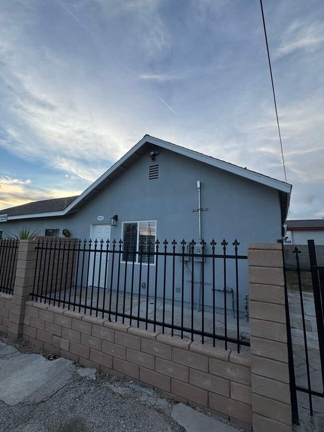 10107 Laurel Canyon Blvd