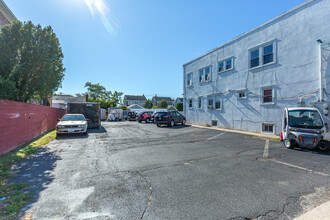 315 Atlantic Ave in Oceanside, NY - Building Photo - Building Photo