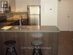 11 St Joseph St in Toronto, ON - Building Photo - Building Photo