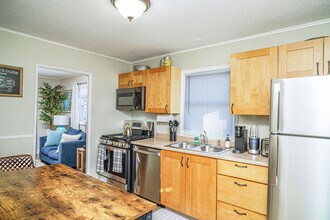 315 Avondale Ave in Champaign, IL - Building Photo - Building Photo
