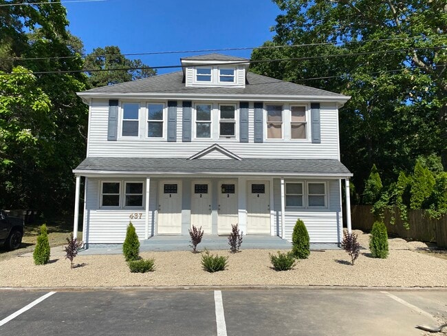437 Wheaton Ave, Unit 3