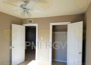 1803 Washington Ave in Mission, TX - Foto de edificio - Building Photo