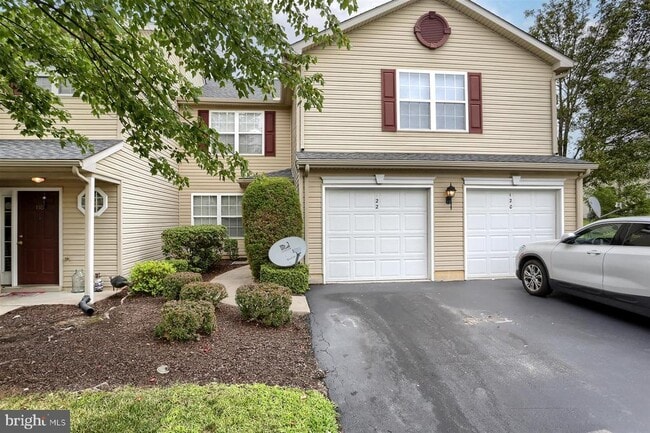 property at 122 Cardinal Ln