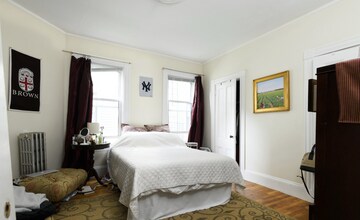 10 Trowbridge St, Unit 1 in Cambridge, MA - Foto de edificio - Building Photo