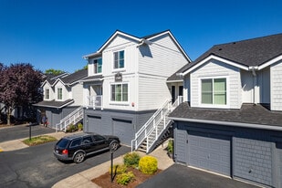 Summer Creek Apartments in Tigard, OR - Building Photo
