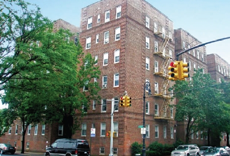 3300 Netherland in Bronx, NY - Building Photo