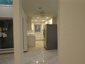 201 Vanderpool Ln in Houston, TX - Building Photo - Building Photo