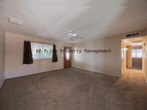 8616 W Whitton Ave in Phoenix, AZ - Building Photo - Building Photo