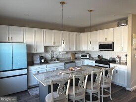 210 Scarlet Ln in Stevensville, MD - Building Photo