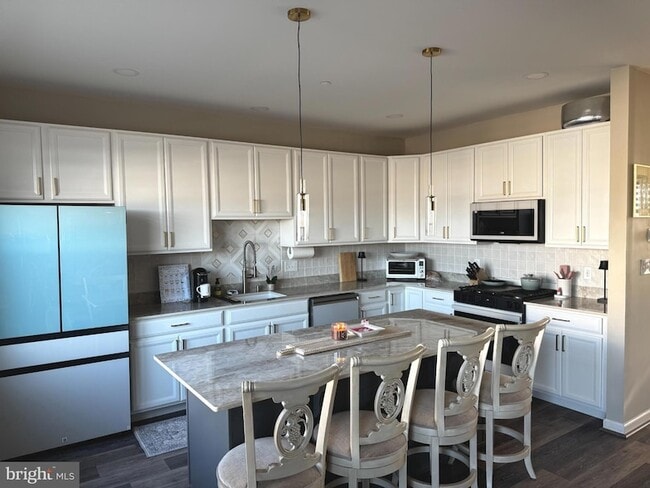 property at 210 Scarlet Ln