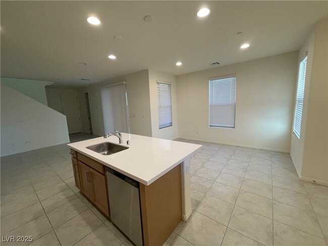 11747 Emerald Lk Ave in Las Vegas, NV - Foto de edificio - Building Photo