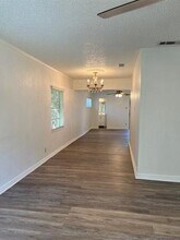 5011 W University Blvd in Dallas, TX - Building Photo - Building Photo