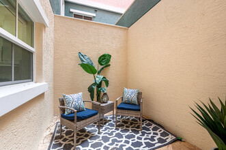 2051 SE 3rd St, Unit TH7 in Deerfield Beach, FL - Building Photo - Building Photo