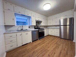 1020 Billy Frank Jr. St in Bellingham, WA - Building Photo - Building Photo