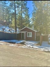 628 Booth Way in Big Bear, CA - Building Photo - Building Photo