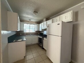 1308 N McColl Rd in Edinburg, TX - Building Photo - Building Photo