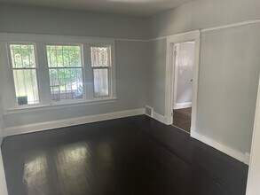1030 Wheelock Rd-Unit -Down in Cleveland, OH - Building Photo - Building Photo