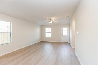 5616 Poinsettia Pl in Montgomery, TX - Building Photo - Building Photo