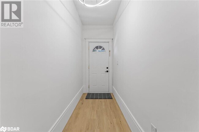 57 Stirton St in Hamilton, ON - Building Photo - Building Photo