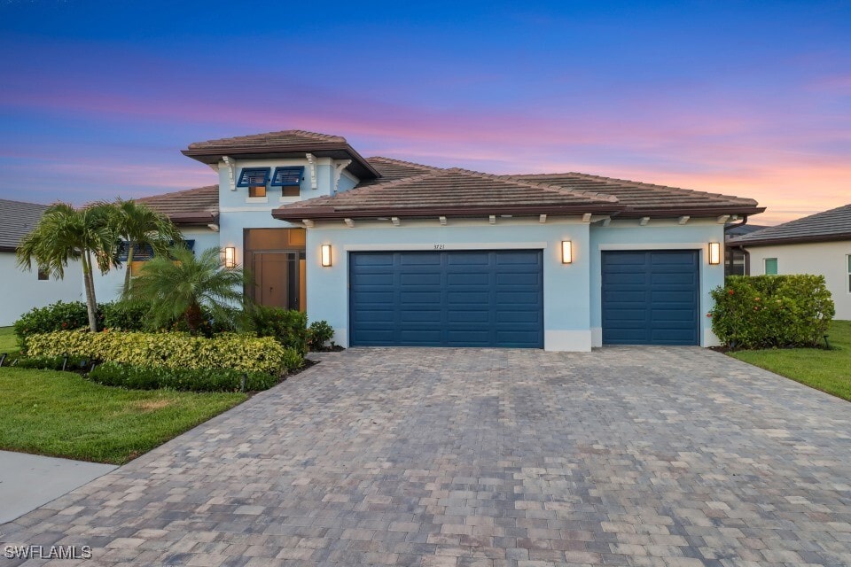 3721 Sapphire Cv Cir in Naples, FL - Building Photo