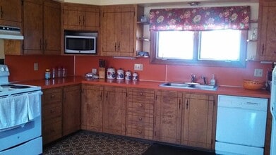 49 State St in Augusta, ME - Building Photo - Building Photo