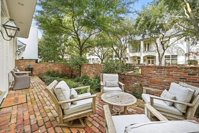 3240 Bammel Ln in Houston, TX - Building Photo - Building Photo