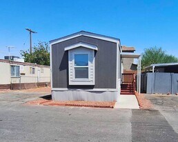 4487 E Lake Mead Blvd in Las Vegas, NV - Building Photo