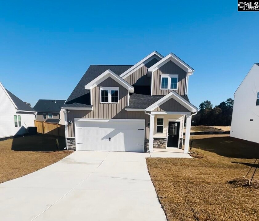 68 Harvest Moon Dr in Elgin, SC - Building Photo