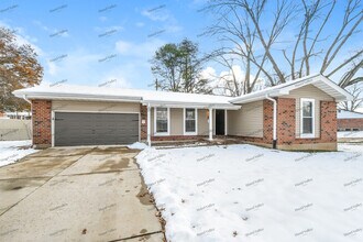 4284 Satiris Dr in Florissant, MO - Building Photo - Building Photo